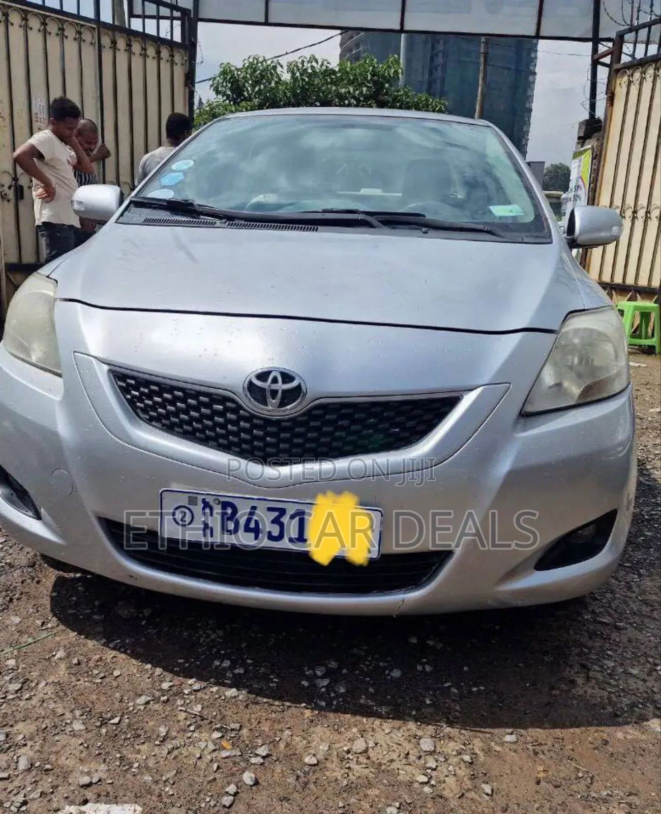 Toyota Yaris 2010 Silver