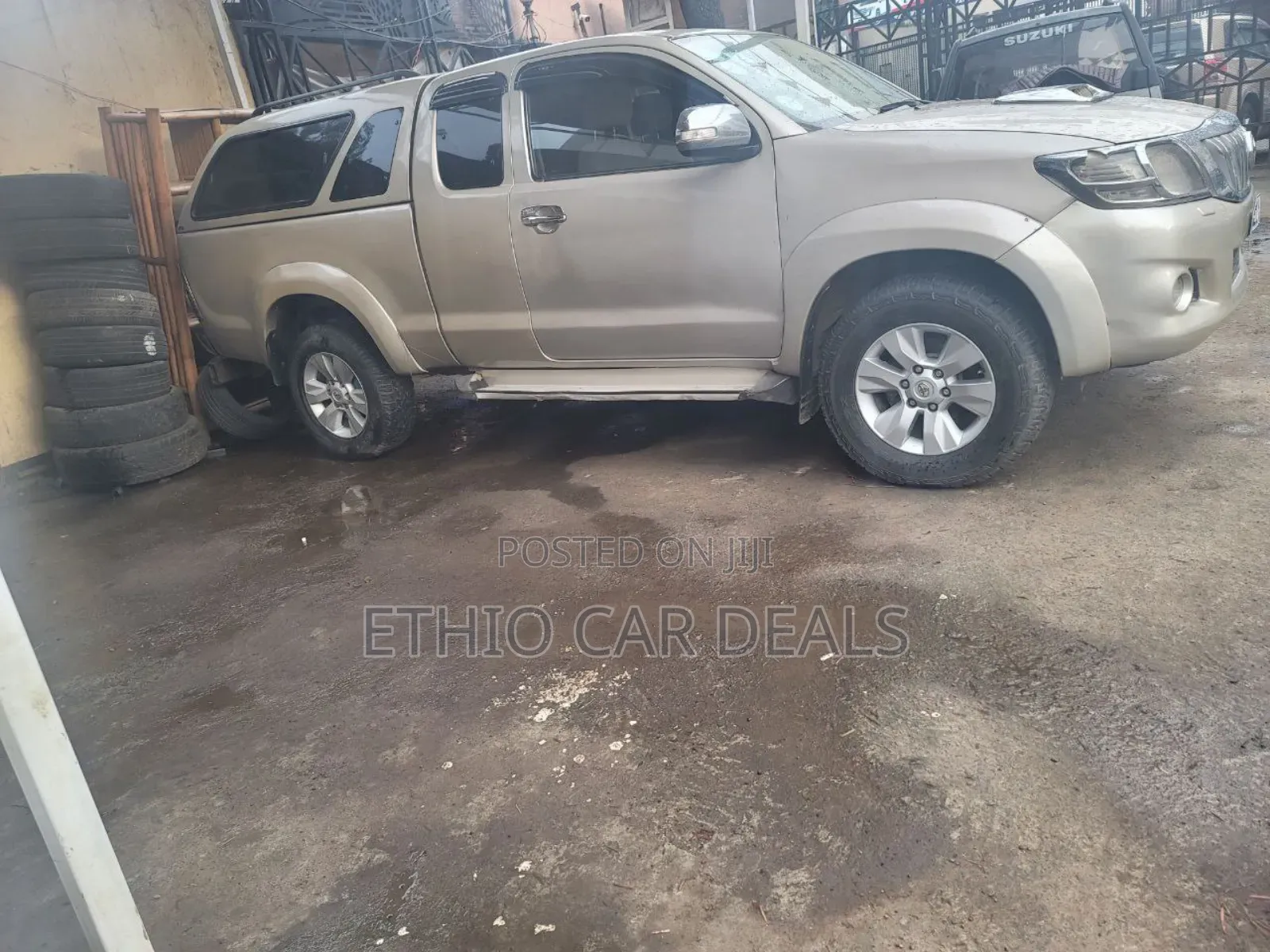 Toyota Hilux 2013 Gold