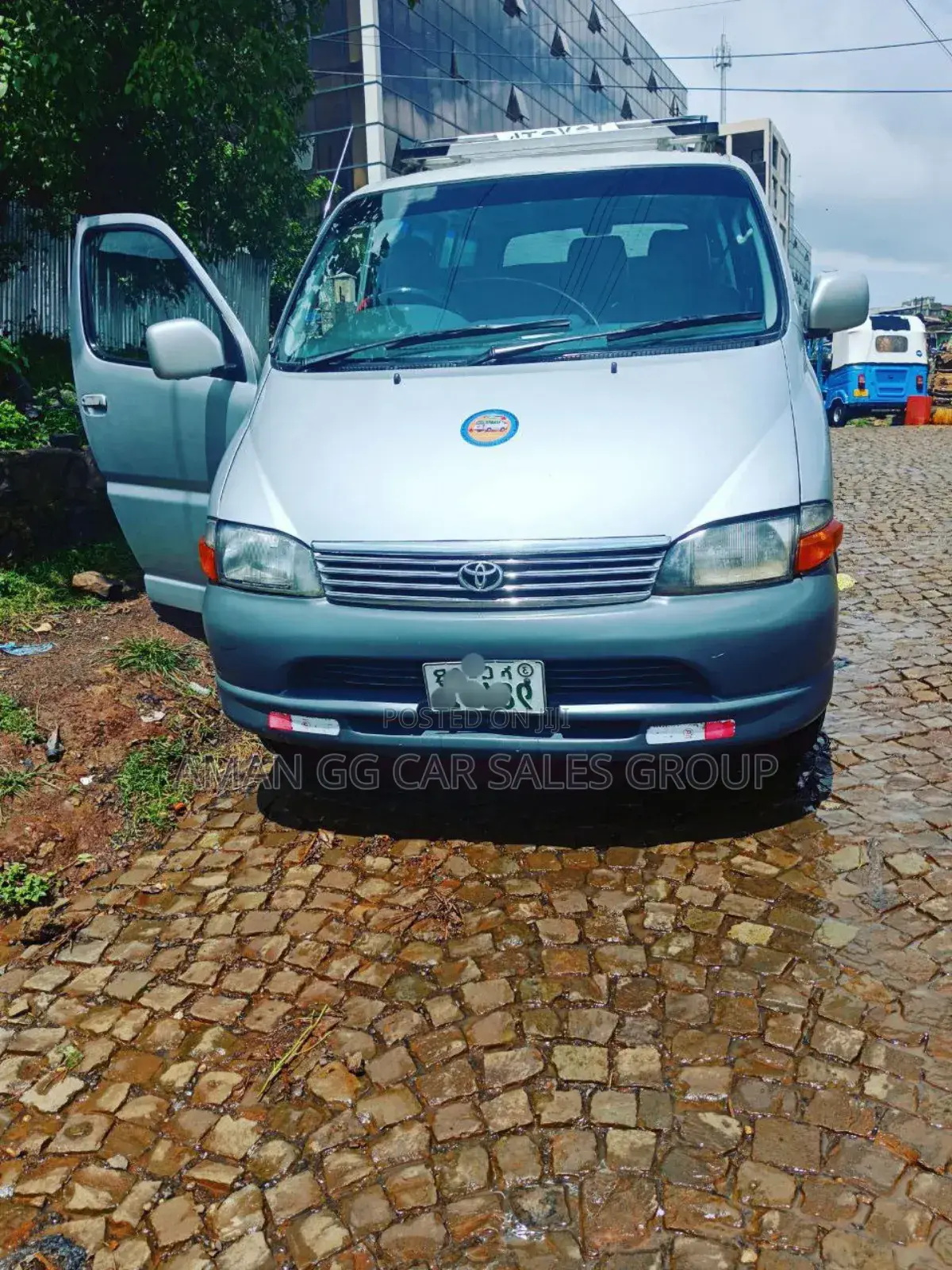 Toyota HiAce 2006 Silver
