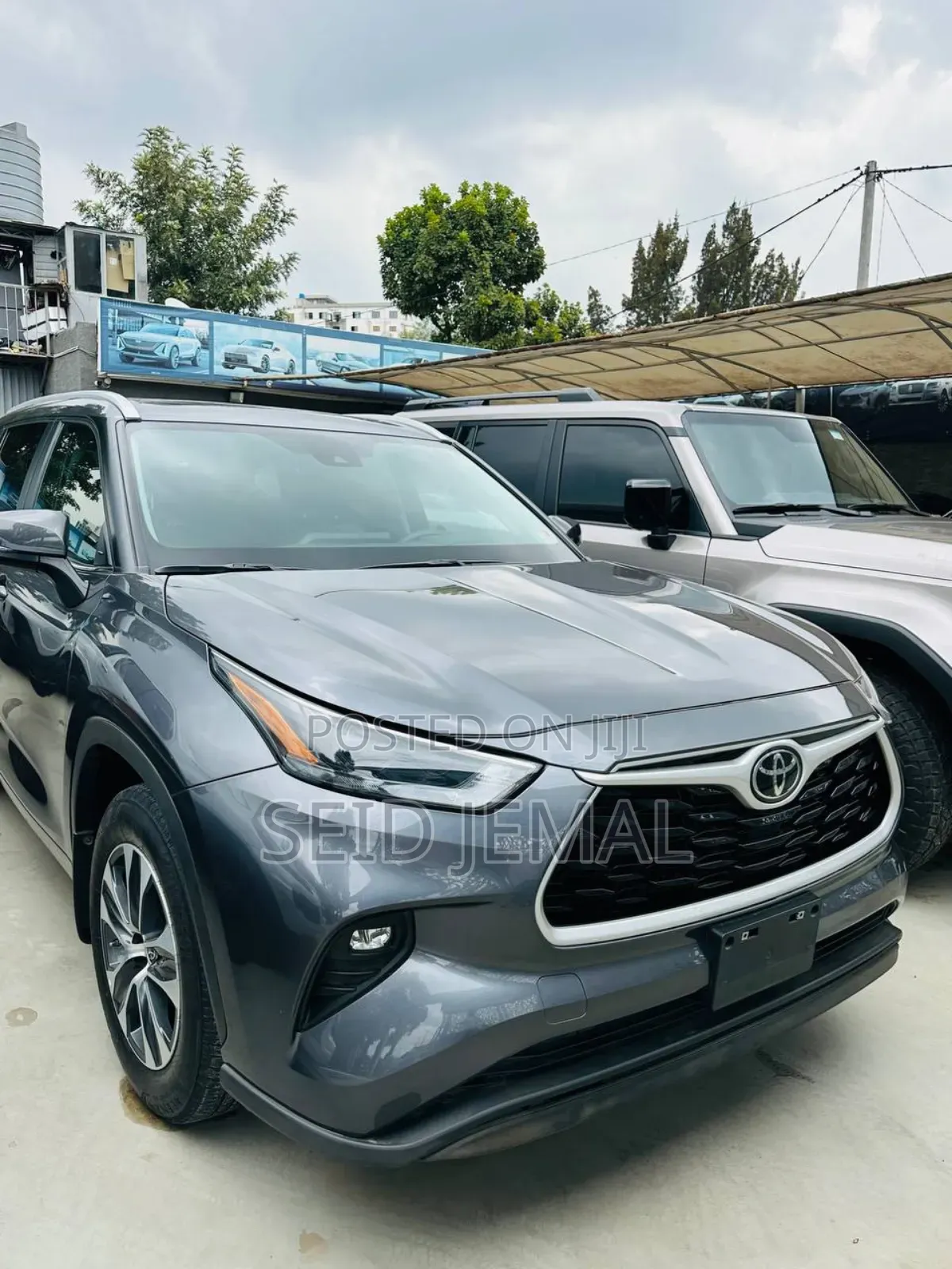 Toyota Highlander 2023 Gray