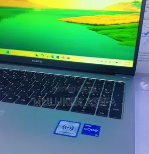 Photo - New Laptop Huawei MateBook 13 WRT-W19E 8GB Intel Core I5 SSD 512GB