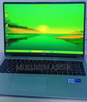 New Laptop Huawei MateBook 13 WRT-W19E 8GB Intel Core I5 SSD 512GB