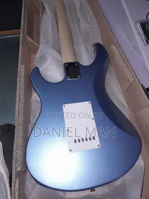 Yamaha Guitar (Urgent )