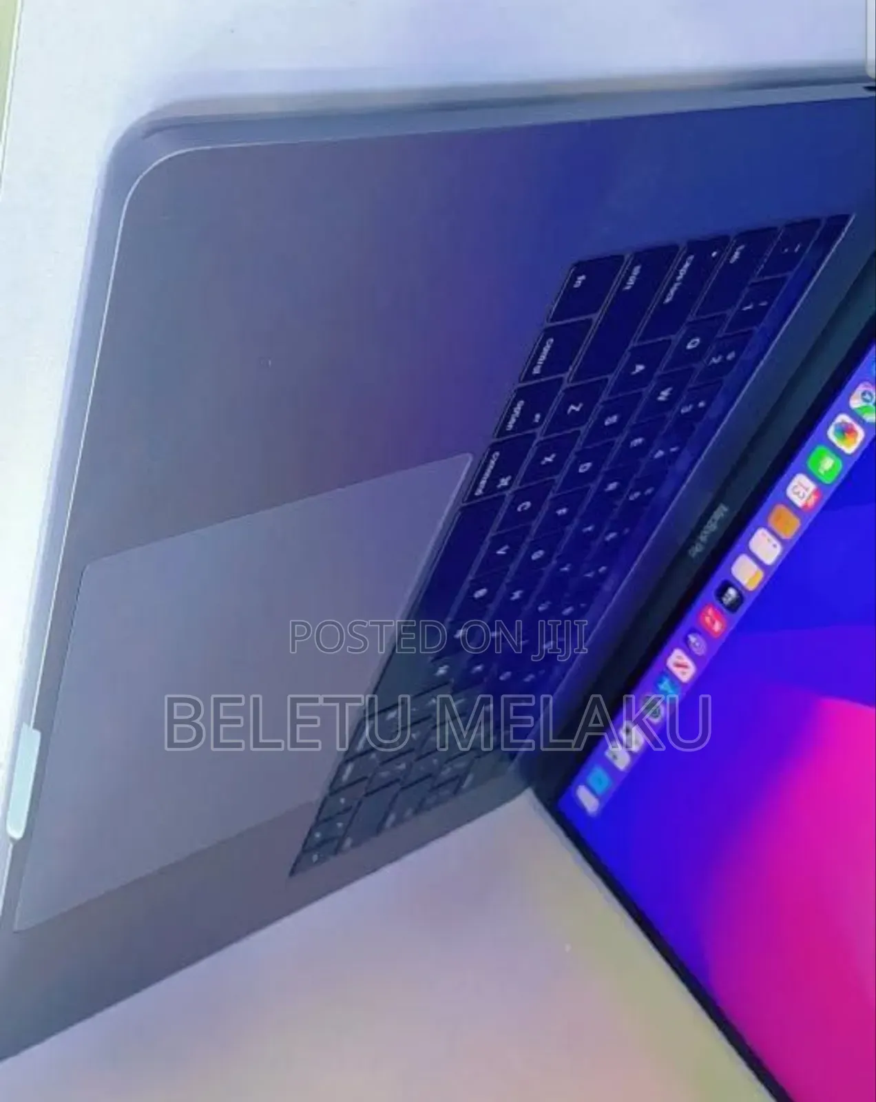 New Laptop Apple MacBook Pro 2017 16GB Intel Core I7 SSD 512GB