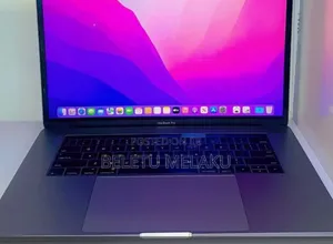 New Laptop Apple MacBook Pro 2017 16GB Intel Core I7 SSD 512GB