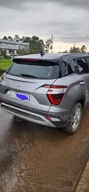 Hyundai Creta 2023 Silver