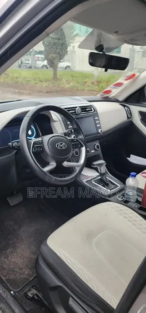 Hyundai Creta 2023 Silver