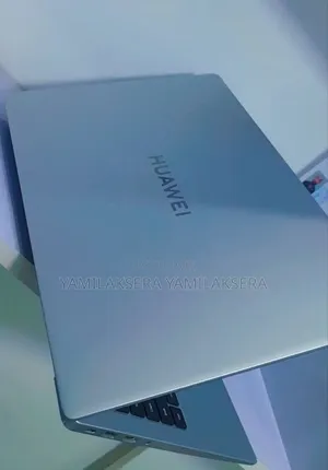 New Laptop Huawei Matebook D 15 8GB Intel Core I5 SSD 512GB