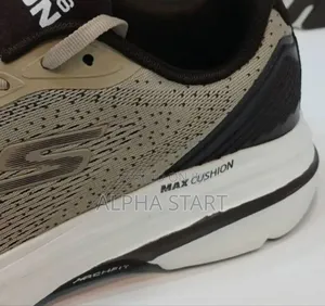  Skechers Max Cushion Comfort+ ‘Light Brown’ Men’S Shoes