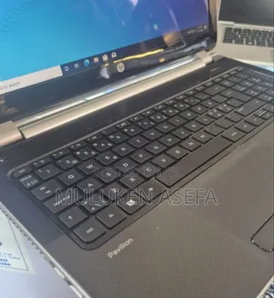 New Laptop HP Pavilion 15 8GB AMD A8 SSD 72GB