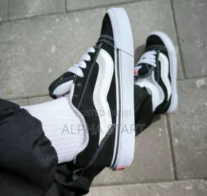 Vans Knu Skool ‘Black/White’ WMNS Shoes