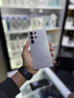 Photo - New Samsung Galaxy S24 Ultra 256 GB Silver