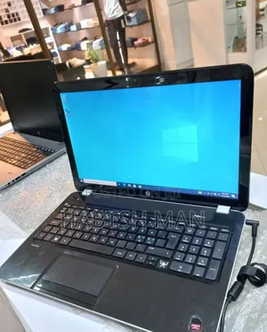 Photo - Laptop HP Pavilion 15 4GB AMD A8 HDD 1T