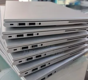 New Laptop HP EliteBook 830 G8 16GB Intel Core I5 SSD 512GB