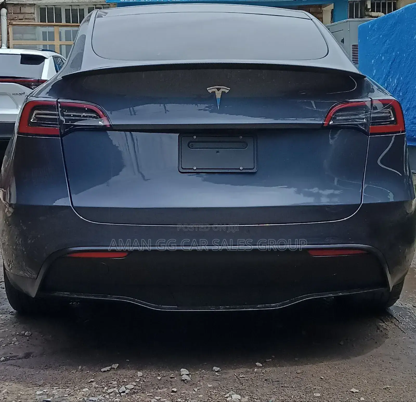 Tesla Model Y 2023 Blue