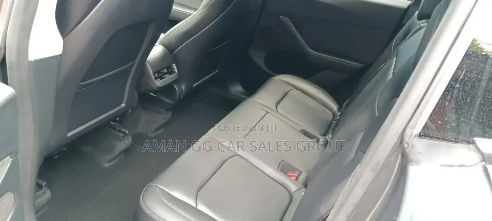 Tesla Model Y 2023 Blue