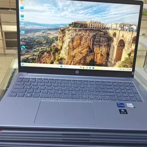 New Laptop HP Stream Notebook 16GB Intel Core I7 SSD 1T