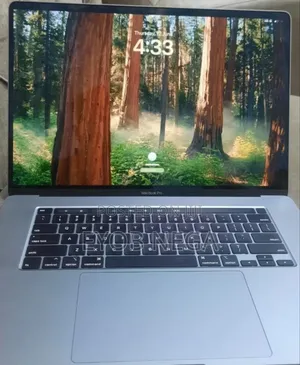 New Laptop Apple MacBook Pro 2019 36GB Intel Core I9 SSD 512GB