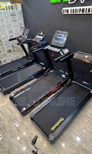 የተለያዩ አማራጮች ያለው Home Fitness Workout From Bole