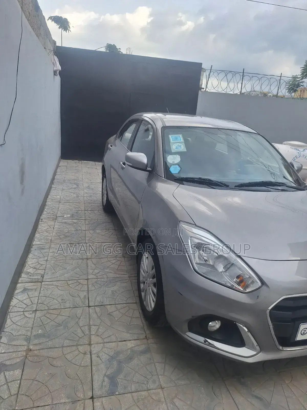 Suzuki Dzire 2023 Gray
