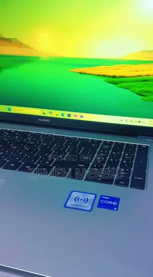 New Laptop Huawei MateBook 13 WRT-W19E 8GB Intel Core I5 SSD 512GB