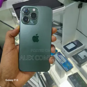 New Apple iPhone 13 Pro 256 GB Green