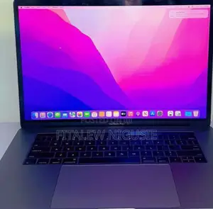 New Laptop Apple MacBook Pro 2017 16GB Intel Core I7 SSD 512GB