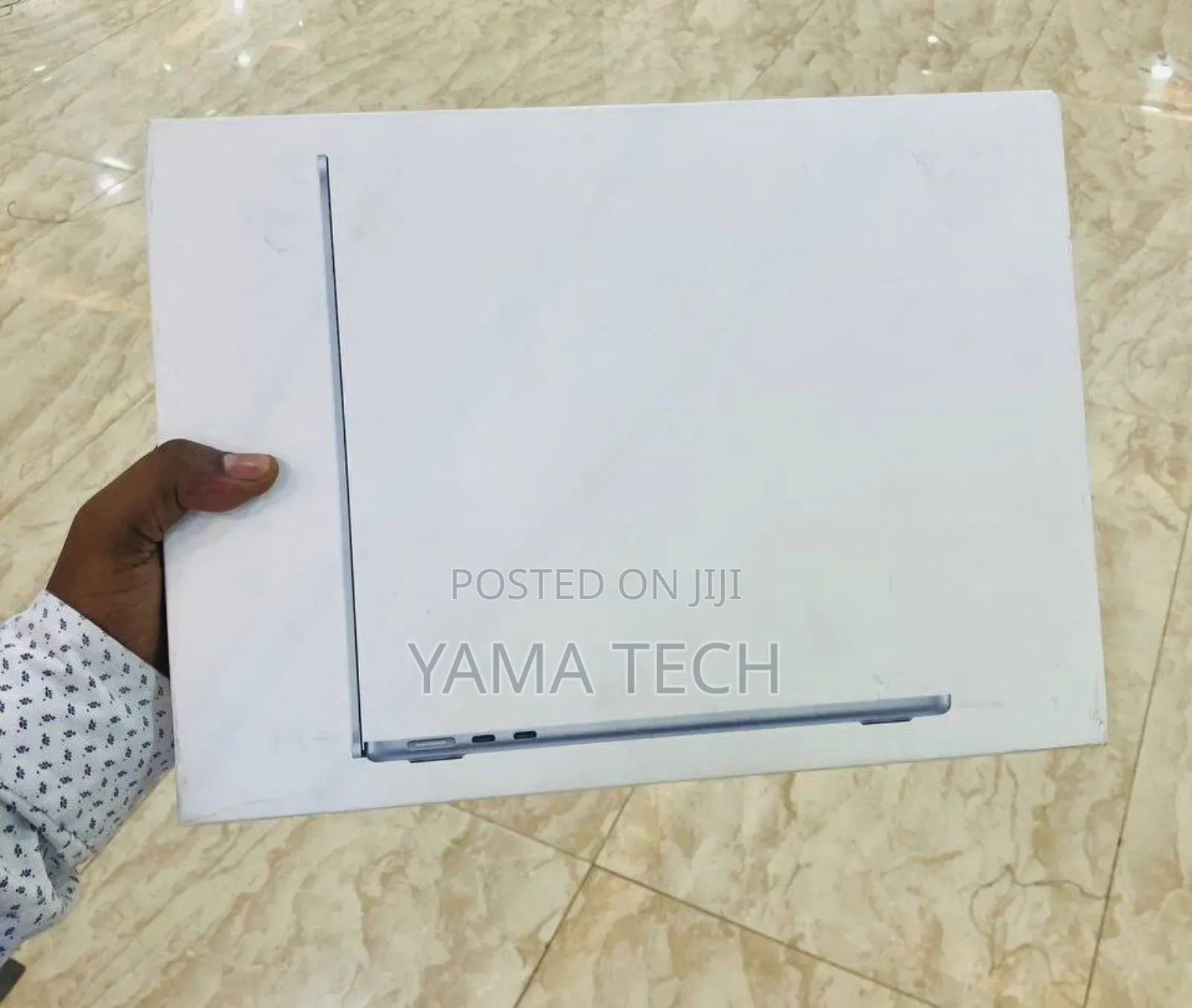 New Laptop Apple MacBook Air 2025 M4 13-Inch 16GB Apple M4 SSD 512GB