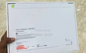 New Laptop Apple MacBook Air 2025 M4 13-Inch 16GB Apple M4 SSD 512GB