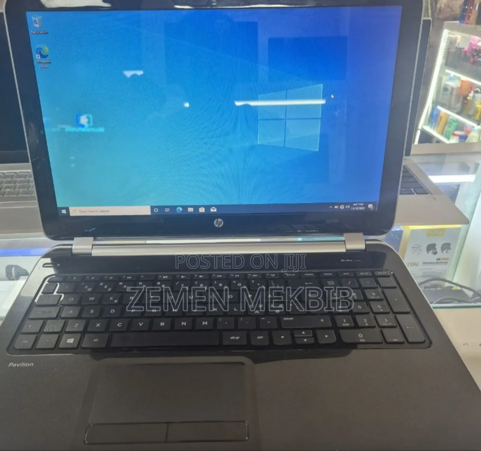 New Laptop HP 8GB AMD A8 HDD 750GB