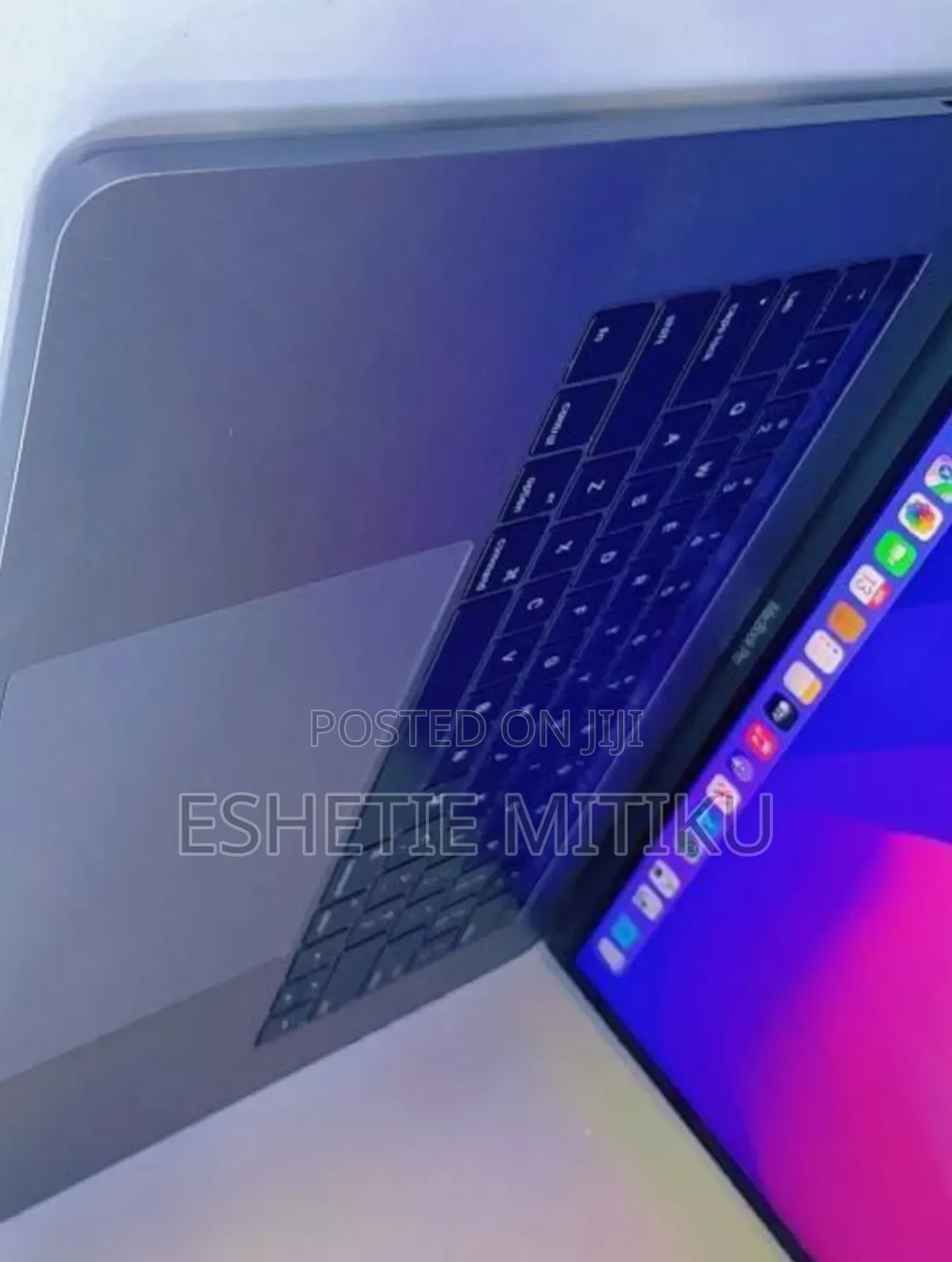 New Laptop Apple MacBook Pro 2017 16GB Intel Core I7 SSD 512GB