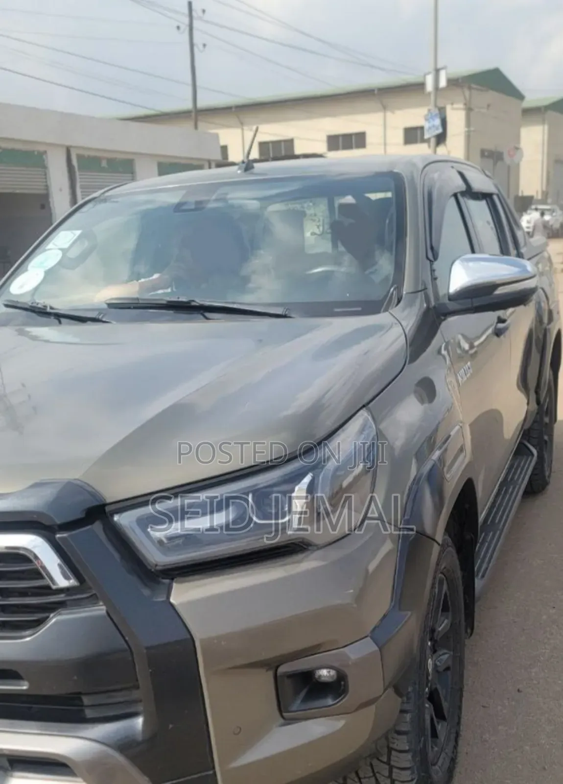 Toyota Hilux 2023 Gray