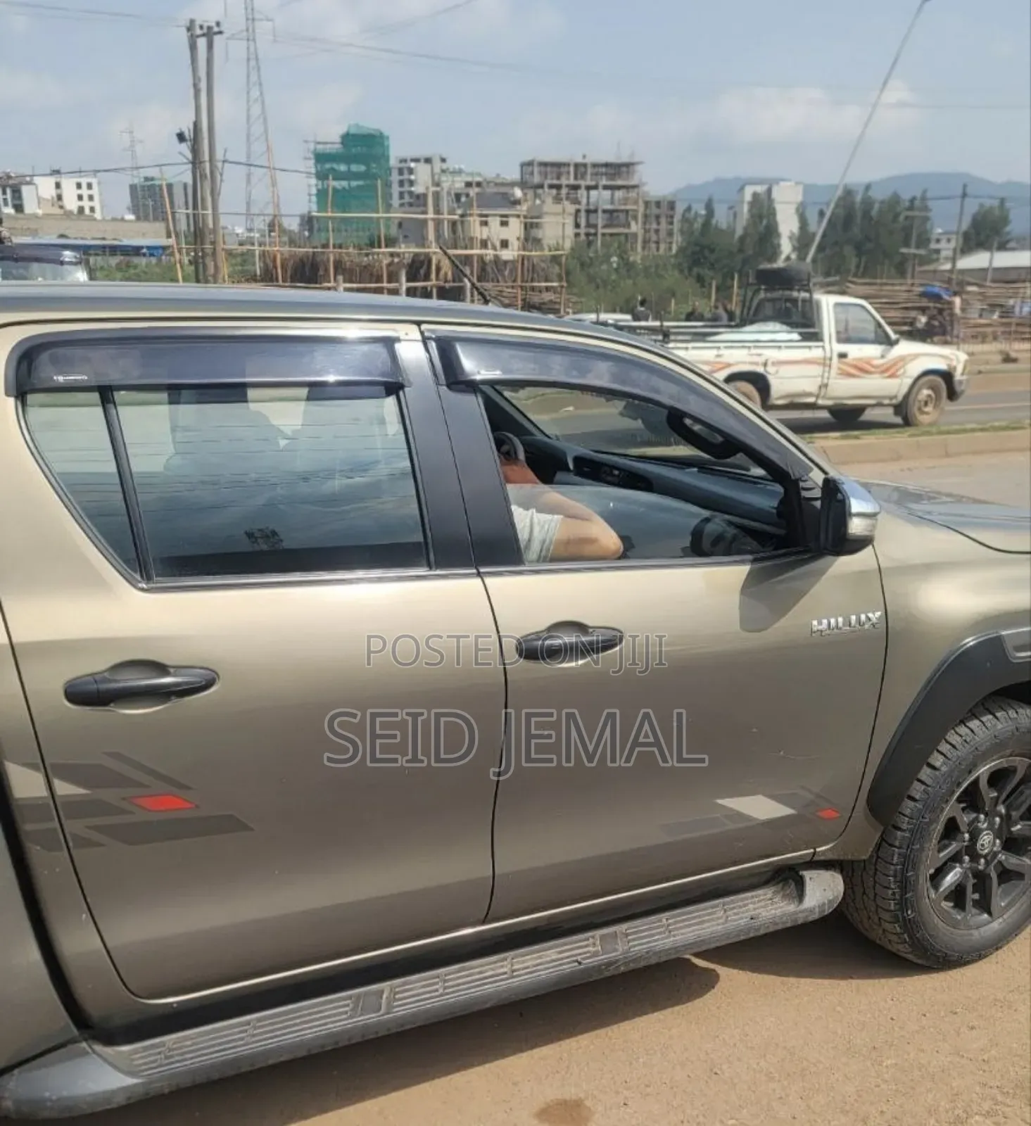 Toyota Hilux 2023 Gray