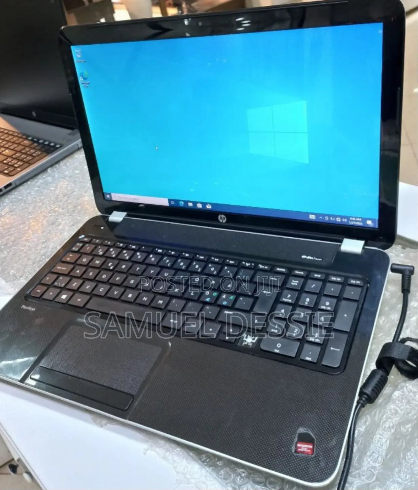 Laptop HP Pavilion 15 4GB AMD A6 HDD 1T
