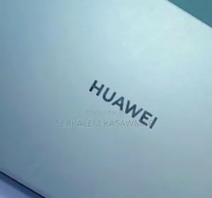 New Laptop Huawei Matebook D 15 8GB Intel Core I5 SSD 512GB