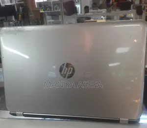 Laptop HP Pavilion 15 8GB AMD A8 HDD 700GB