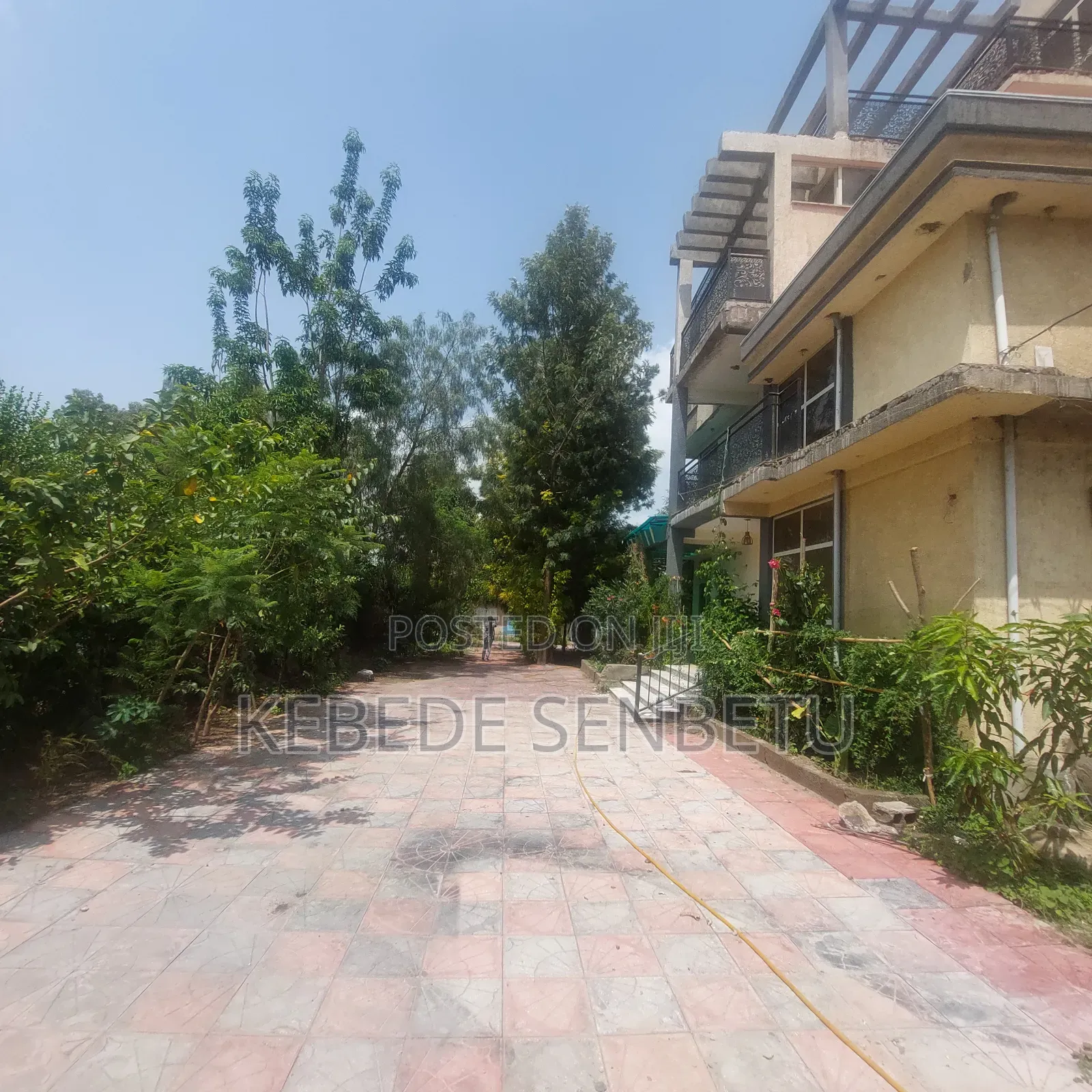 8bdrm House in Oromia, East Shewa for rent