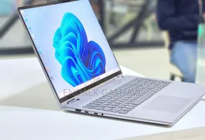 New Laptop Lenovo Yoga 7i 16GB Intel Core I7 SSD 1T