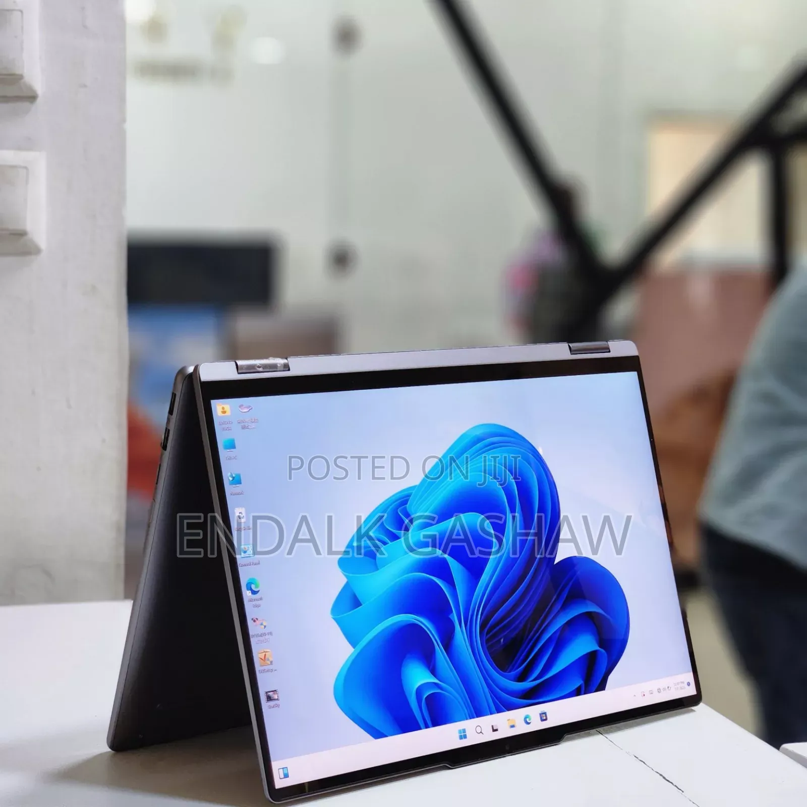 New Laptop Lenovo Yoga 7i 16GB Intel Core I7 SSD 1T