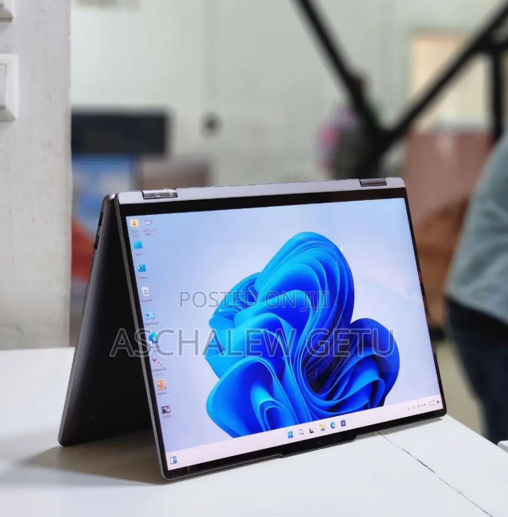 New Laptop Lenovo Yoga 7i 16GB Intel Core I7 SSD 1T