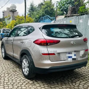Hyundai Tucson 2016 Silver