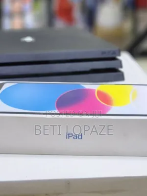 New Apple iPad (2022) 64 GB Silver