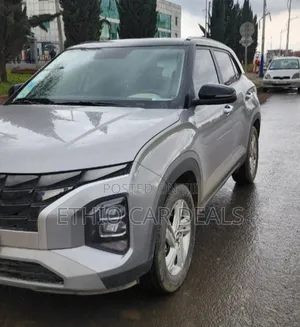 Photo - Hyundai Creta 2022 Silver