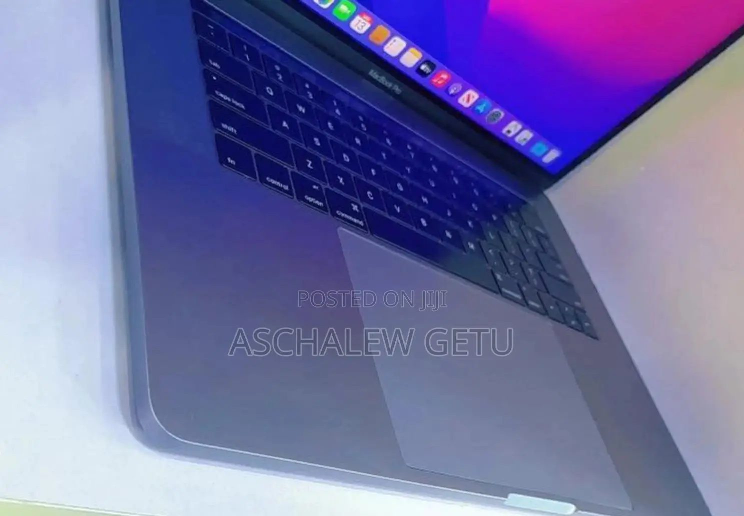 New Laptop Apple MacBook Pro 2017 16GB Intel Core I7 SSD 512GB