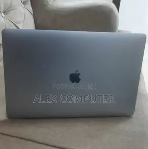 New Laptop Apple MacBook Pro 2019 32GB Intel Core I9 SSD 512GB