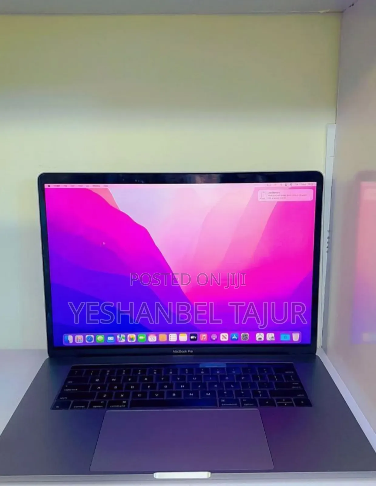 New Laptop Apple MacBook Pro 2017 16GB Intel Core I7 SSD 512GB