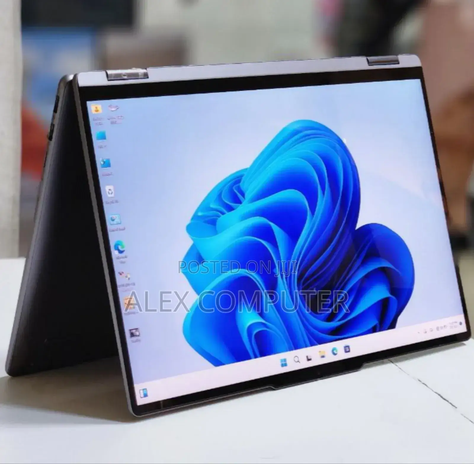 New Laptop Lenovo Yoga 7i 16GB Intel Core I7 SSD 1T