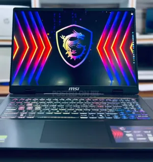 New Laptop MSI Crosshair 17 B12U 16GB Intel Core I7 SSD 1T