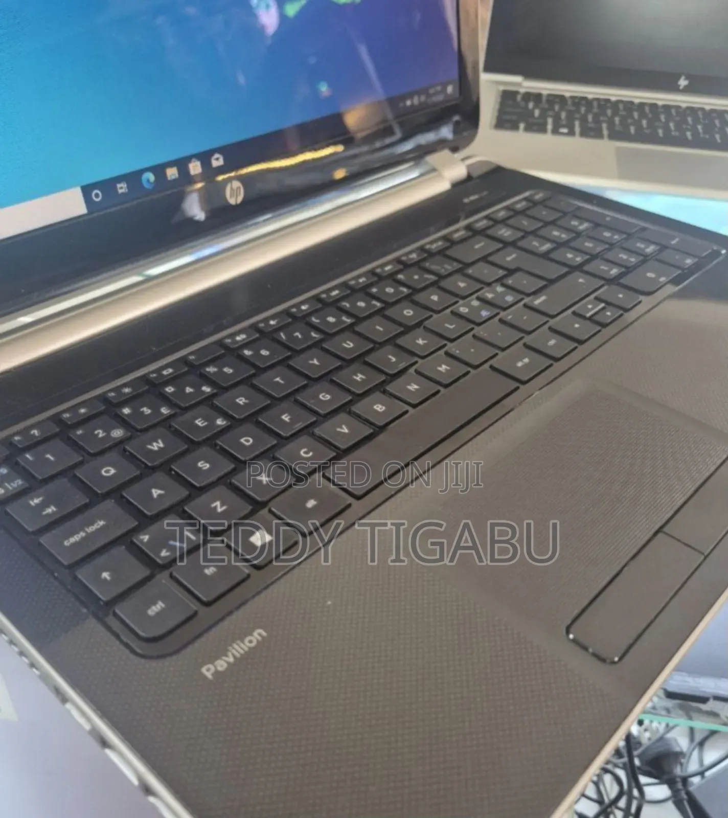 New Laptop HP Pavilion 14 8GB AMD A8 SSD 72GB