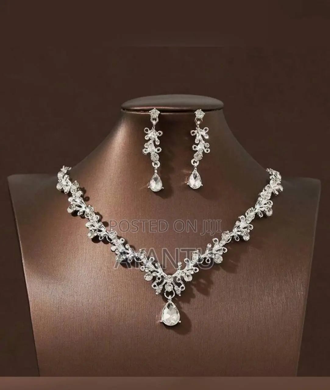 Bridal Crown and Jewelry Set